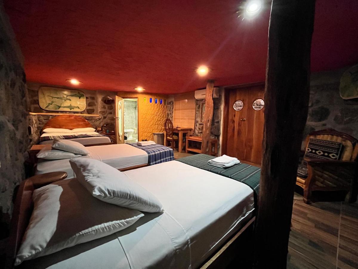 Lonesome George Ecolodge Puerto Ayora  Εξωτερικό φωτογραφία