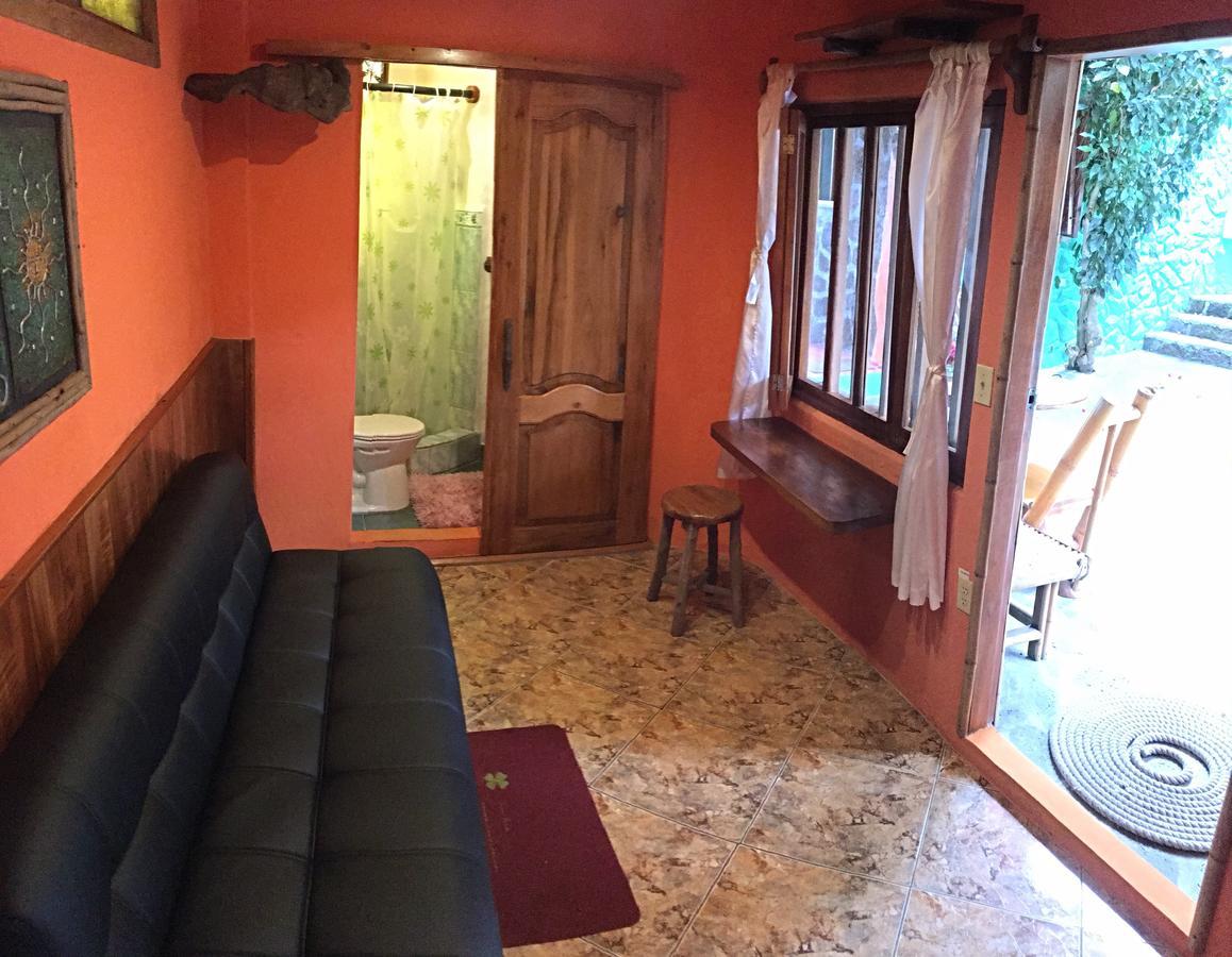 Lonesome George Ecolodge Puerto Ayora  Δωμάτιο φωτογραφία